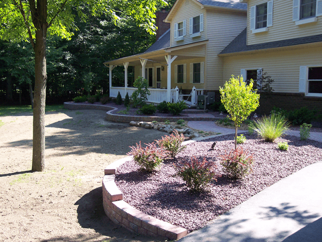 Residential Port Huron Landscape